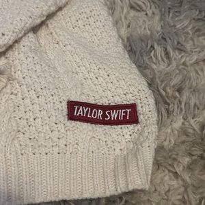 Taylor swift cardigan